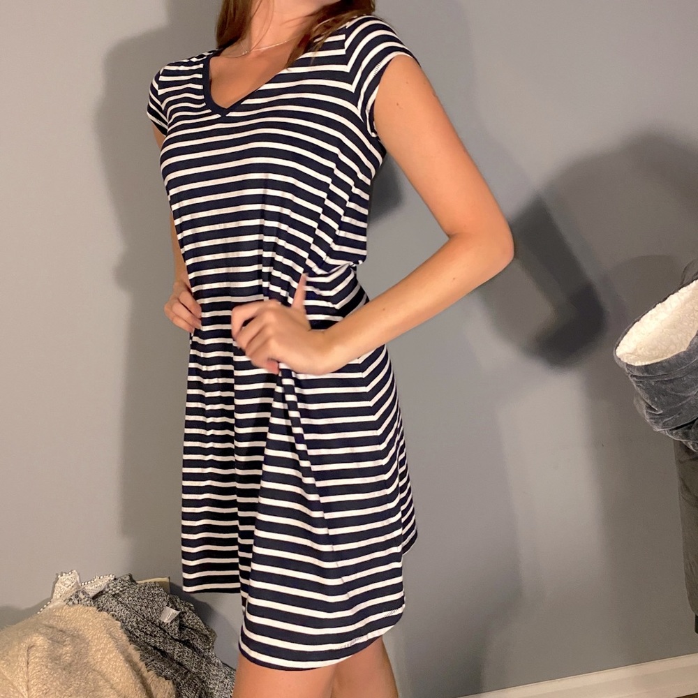 Navy and white casual v-neck dress